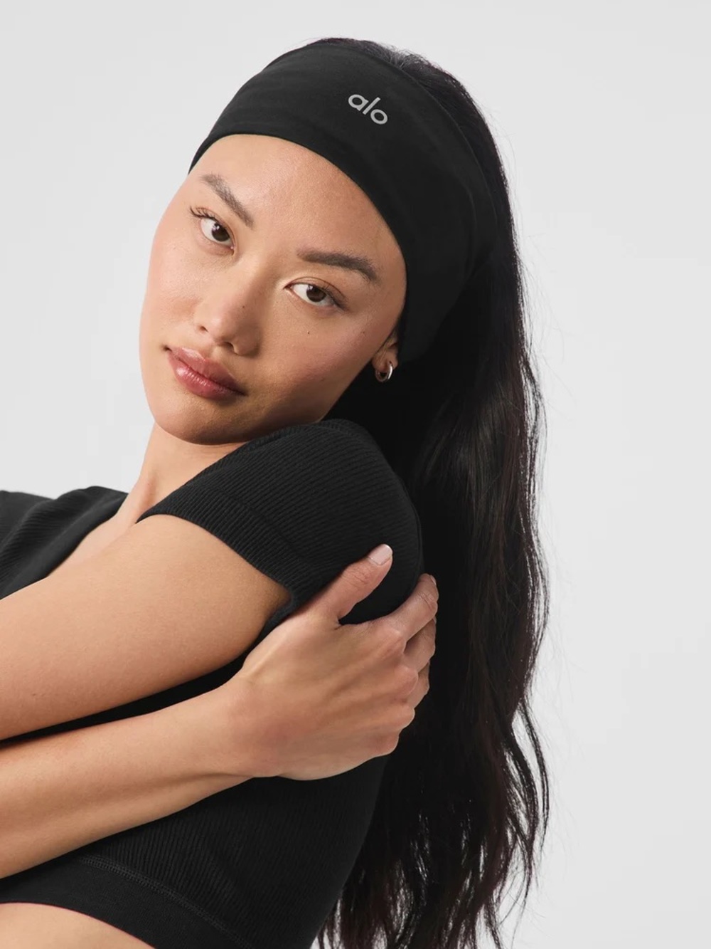 ALO PERFORMANCE CONQUER HEADBAND IN BLACK 🖤 ONE SIZE